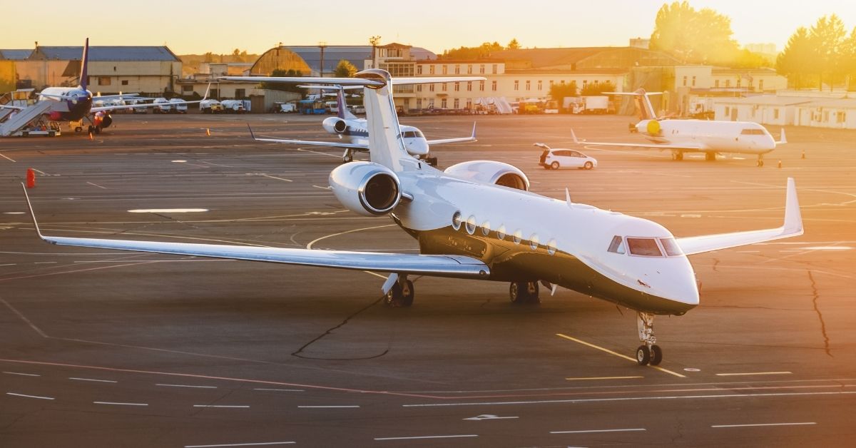 How to Fly from Van Nuys to Hawaii on a Private Jet Charter